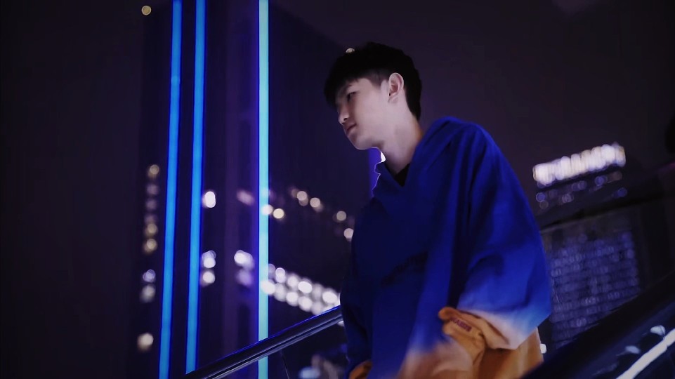 队攻防两端
